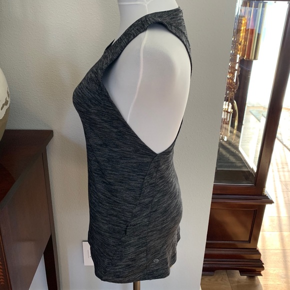 Lululemon go everywhere tank - Picture 3 of 7